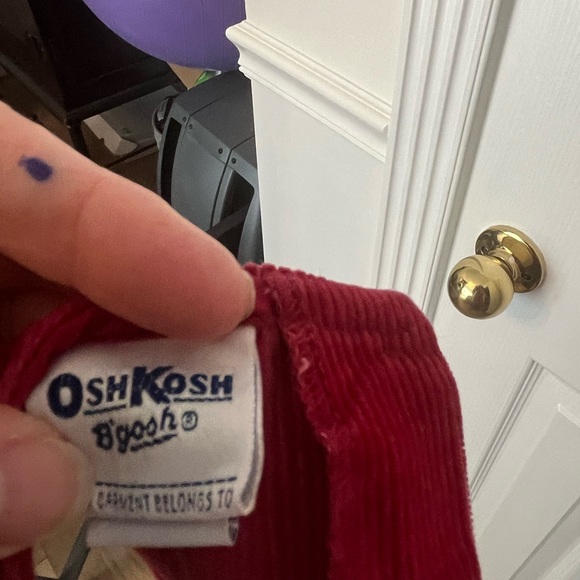 Oshkosh girls 2 piece shirt and jumper set - Picture 3 of 5